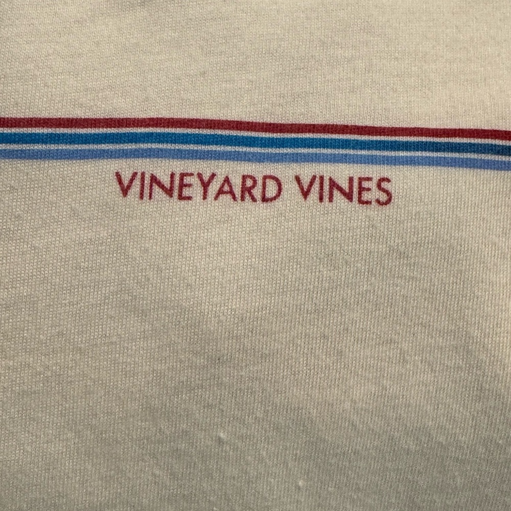 Vineyard Vines - Picture 3 of 4